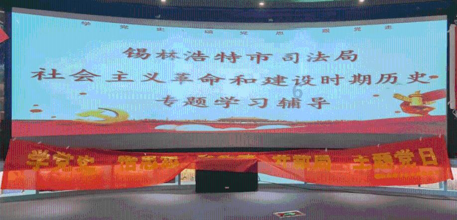 为什么女孩子喜欢坐在男朋友怀里？游戏画面