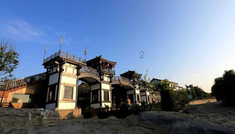 南明区小车河街道古楼社区开展“送温暖 献爱心”春节慰问活动